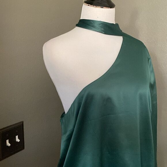 NWT NSR Emerald Green Jazzy One Shoulder Blouse - Picture 5 of 14